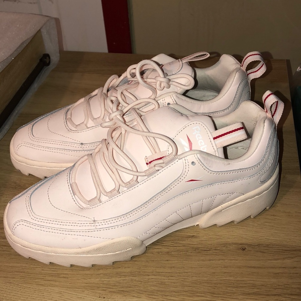 Pink and red Reebok - Picture 2 of 5